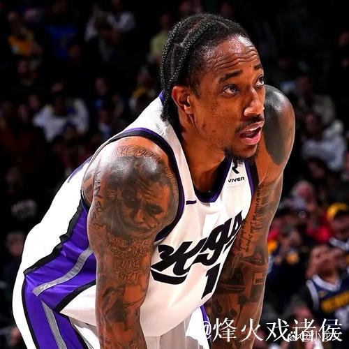 半场：国王56-42领先尼克斯，德罗赞15分拉文13分